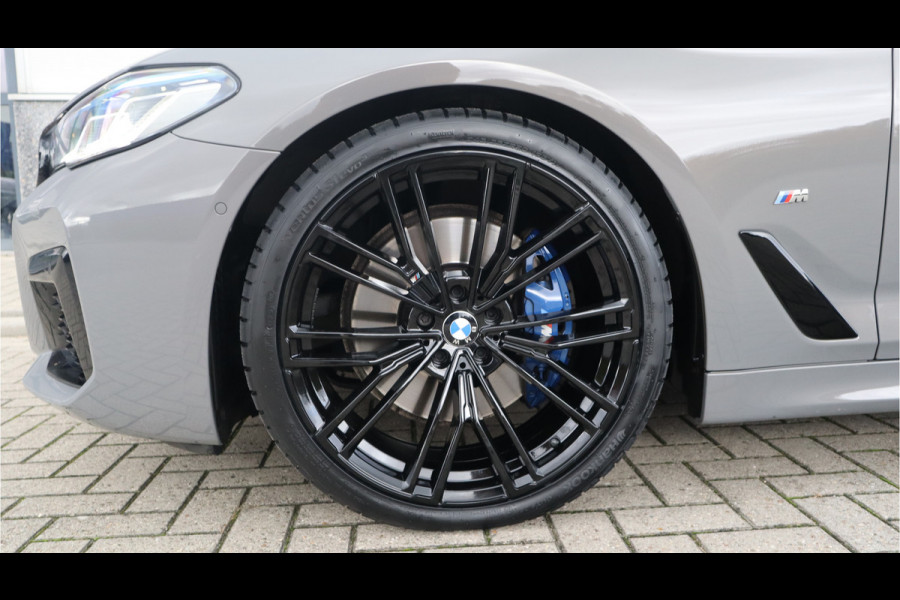 BMW 5 Serie Touring 530i High Executive M-Sport 20inch / Bernina Grau / Pano / Camera / Laser BMW 5 Serie Touring 530i High Executive M-Sport 20inch / Bernina Grau / Pano / Camera / Laser