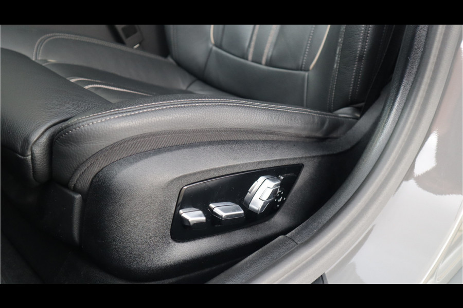 BMW 5 Serie Touring 530i High Executive M-Sport 20inch / Bernina Grau / Pano / Camera / Laser BMW 5 Serie Touring 530i High Executive M-Sport 20inch / Bernina Grau / Pano / Camera / Laser