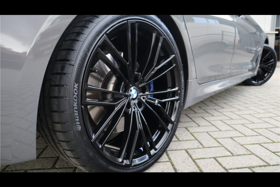 BMW 5 Serie Touring 530i High Executive M-Sport 20inch / Bernina Grau / Pano / Camera / Laser BMW 5 Serie Touring 530i High Executive M-Sport 20inch / Bernina Grau / Pano / Camera / Laser