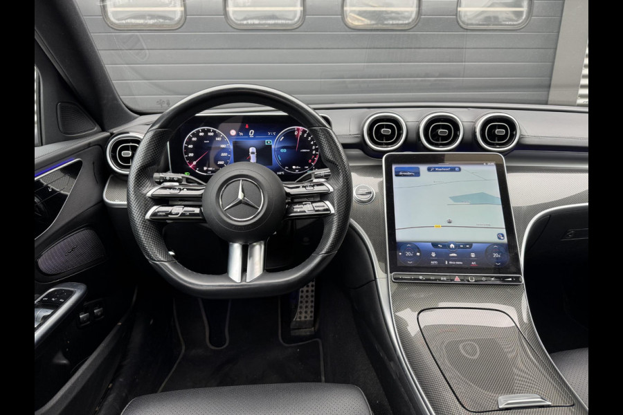 Mercedes-Benz C-Klasse Estate 300 e AMG Line | Panoramadak | Camera | Sfeerverlichting | Adaptive Cruise Control | Lane Assist |