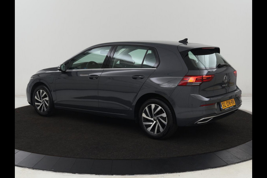 Volkswagen Golf 1.4 eHybrid Style | Trekhaak | Stoelverwarming | Massage | Carplay | Memory | Navigatie | Adaptive cruise | Full LED | Parkeerhulp | Sfeerverlichting | PHEV | Plug In