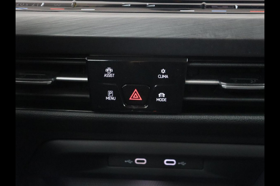 Volkswagen Golf 1.4 eHybrid Style | Trekhaak | Stoelverwarming | Massage | Carplay | Memory | Navigatie | Adaptive cruise | Full LED | Parkeerhulp | Sfeerverlichting | PHEV | Plug In