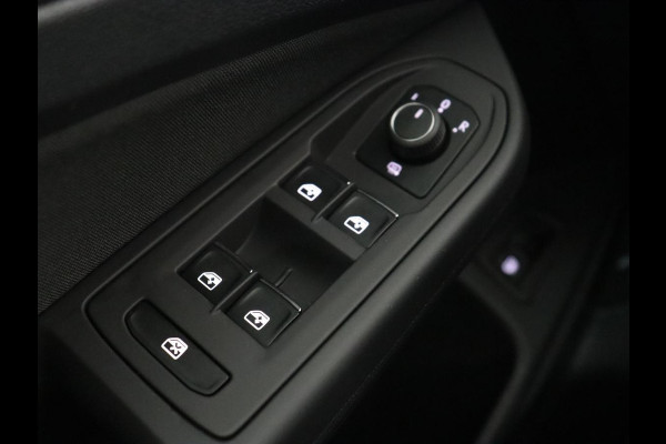 Volkswagen Golf 1.4 eHybrid Style | Trekhaak | Stoelverwarming | Massage | Carplay | Memory | Navigatie | Adaptive cruise | Full LED | Parkeerhulp | Sfeerverlichting | PHEV | Plug In