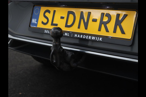 Volkswagen Golf 1.4 eHybrid Style | Trekhaak | Stoelverwarming | Massage | Carplay | Memory | Navigatie | Adaptive cruise | Full LED | Parkeerhulp | Sfeerverlichting | PHEV | Plug In