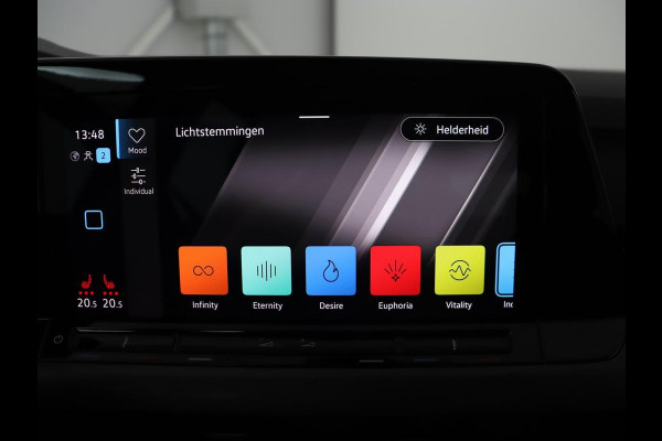 Volkswagen Golf 1.4 eHybrid Style | Trekhaak | Stoelverwarming | Massage | Carplay | Memory | Navigatie | Adaptive cruise | Full LED | Parkeerhulp | Sfeerverlichting | PHEV | Plug In