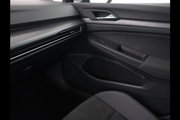 Volkswagen Golf 1.4 eHybrid Style | Trekhaak | Stoelverwarming | Massage | Carplay | Memory | Navigatie | Adaptive cruise | Full LED | Parkeerhulp | Sfeerverlichting | PHEV | Plug In