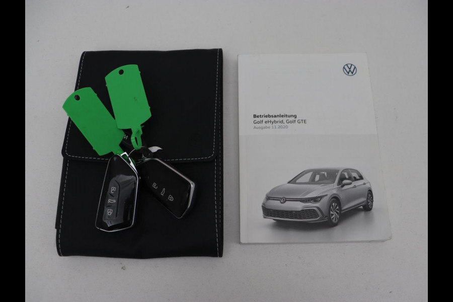 Volkswagen Golf 1.4 eHybrid Style | Trekhaak | Stoelverwarming | Massage | Carplay | Memory | Navigatie | Adaptive cruise | Full LED | Parkeerhulp | Sfeerverlichting | PHEV | Plug In