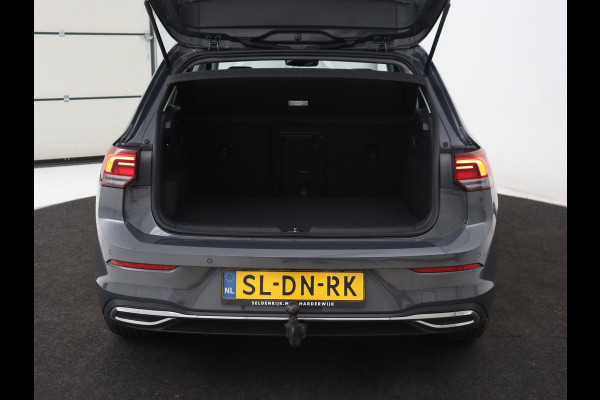 Volkswagen Golf 1.4 eHybrid Style | Trekhaak | Stoelverwarming | Massage | Carplay | Memory | Navigatie | Adaptive cruise | Full LED | Parkeerhulp | Sfeerverlichting | PHEV | Plug In