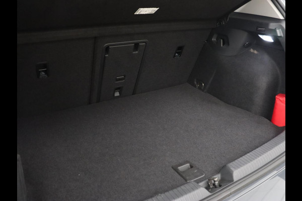 Volkswagen Golf 1.4 eHybrid Style | Trekhaak | Stoelverwarming | Massage | Carplay | Memory | Navigatie | Adaptive cruise | Full LED | Parkeerhulp | Sfeerverlichting | PHEV | Plug In