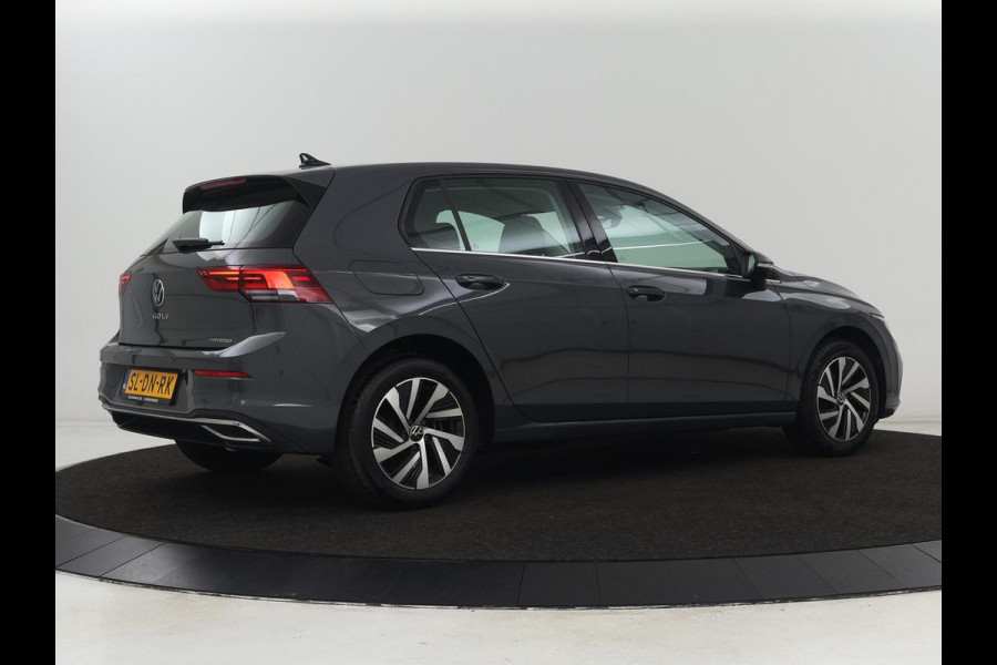 Volkswagen Golf 1.4 eHybrid Style | Trekhaak | Stoelverwarming | Massage | Carplay | Memory | Navigatie | Adaptive cruise | Full LED | Parkeerhulp | Sfeerverlichting | PHEV | Plug In