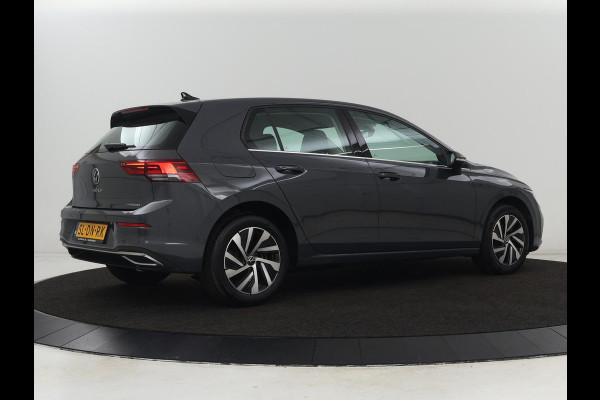 Volkswagen Golf 1.4 eHybrid Style | Trekhaak | Stoelverwarming | Massage | Carplay | Memory | Navigatie | Adaptive cruise | Full LED | Parkeerhulp | Sfeerverlichting | PHEV | Plug In