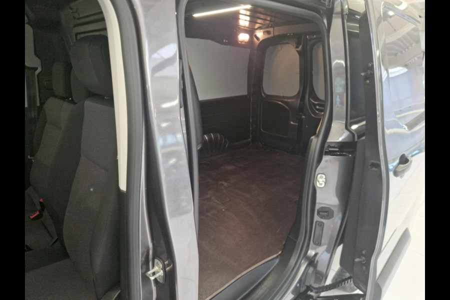 Opel Combo L2H1 130 Pk. | Automaat | Schuifdeur links | 3-zitplaatsen | Betimmering | Stoelverwarming | Stuurverwarming | Climate Control | Apple Carplay/Android Auto | Achteruitrijcamera Opel Combo L2H1 130 Pk. | Automaat | Schuifdeur links | 3-zitplaatsen | Betimmering | Stoelverwarming | Stuurverwarming | Climate Control | Apple Carplay/Android Auto | Achteruitrijcamera