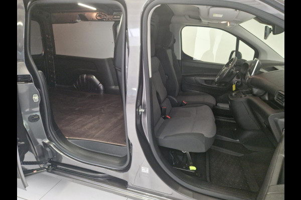 Opel Combo L2H1 130 Pk. | Automaat | Schuifdeur links | 3-zitplaatsen | Betimmering | Stoelverwarming | Stuurverwarming | Climate Control | Apple Carplay/Android Auto | Achteruitrijcamera Opel Combo L2H1 130 Pk. | Automaat | Schuifdeur links | 3-zitplaatsen | Betimmering | Stoelverwarming | Stuurverwarming | Climate Control | Apple Carplay/Android Auto | Achteruitrijcamera