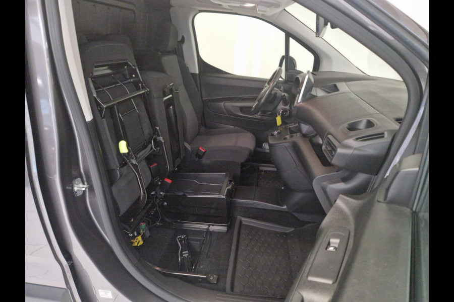 Opel Combo L2H1 130 Pk. | Automaat | Schuifdeur links | 3-zitplaatsen | Betimmering | Stoelverwarming | Stuurverwarming | Climate Control | Apple Carplay/Android Auto | Achteruitrijcamera Opel Combo L2H1 130 Pk. | Automaat | Schuifdeur links | 3-zitplaatsen | Betimmering | Stoelverwarming | Stuurverwarming | Climate Control | Apple Carplay/Android Auto | Achteruitrijcamera