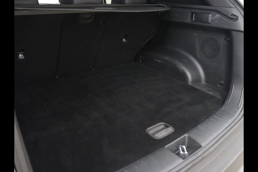 Hyundai Tucson 1.6 T-GDI PHEV Premium 4WD | Trekhaak | Stoelventilatie | 360 Camera | Leder | Carplay | Memory | Achterbankverwarming | Navigatie | Stuurverwarming | Full LED | Keyless | Plug In Hyundai Tucson 1.6 T-GDI PHEV Premium 4WD | Trekhaak | Stoelventilatie | 360 Camera | Leder | Carplay | Memory | Achterbankverwarming | Navigatie | Stuurverwarming | Full LED | Keyless | Plug In