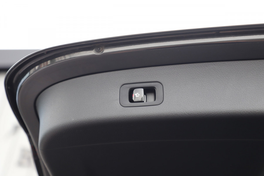 Mercedes-Benz GLC 400e AMG 4-Matic | 381PK | Massage | Keyles-go | Pano | Burmester | Sfeerverlichting | Memory | Digital-light | Air-balance | St Mercedes-Benz GLC 400e AMG 4-Matic | 381PK | Massage | Keyles-go | Pano | Burmester | Sfeerverlichting | Memory | Digital-light | Air-balance | St