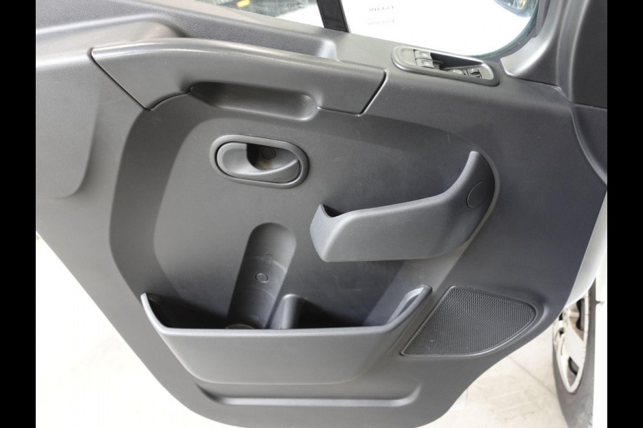 Renault Master 150PK Automaat L2H2 Energy Work Edition Airco Cruise Control Camera Navi Parkeersensoren Trekhaak Renault Master 150PK Automaat L2H2 Energy Work Edition Airco Cruise Control Camera Navi Parkeersensoren Trekhaak