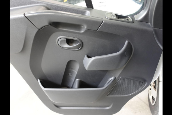 Renault Master 150PK Automaat L2H2 Energy Work Edition Airco Cruise Control Camera Navi Parkeersensoren Trekhaak Renault Master 150PK Automaat L2H2 Energy Work Edition Airco Cruise Control Camera Navi Parkeersensoren Trekhaak