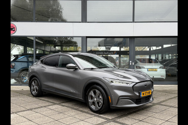 Ford Mustang Mach-E RWD 75 kWh | Trekhaak | Navi | Camera | B&O Sound | Ford Mustang Mach-E RWD 75 kWh | Trekhaak | Navi | Camera | B&O Sound |