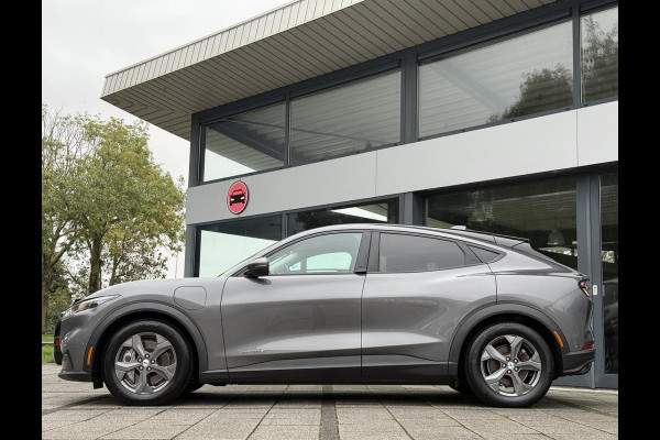 Ford Mustang Mach-E RWD 75 kWh | Trekhaak | Navi | Camera | B&O Sound | Ford Mustang Mach-E RWD 75 kWh | Trekhaak | Navi | Camera | B&O Sound |