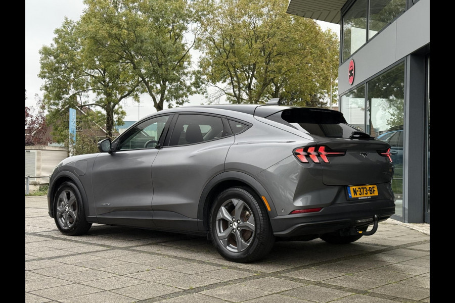 Ford Mustang Mach-E RWD 75 kWh | Trekhaak | Navi | Camera | B&O Sound | Ford Mustang Mach-E RWD 75 kWh | Trekhaak | Navi | Camera | B&O Sound |