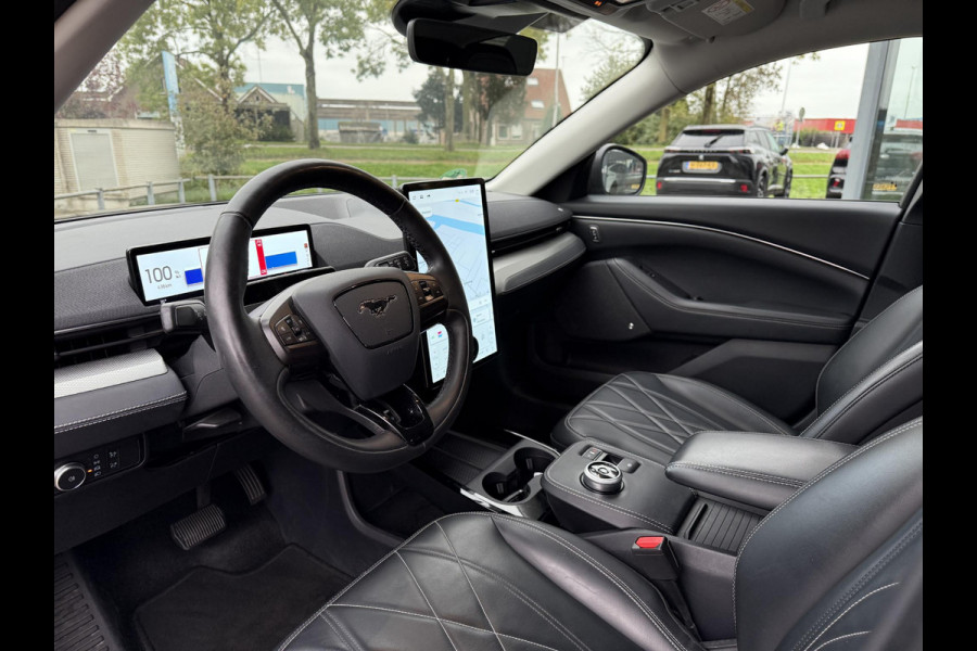 Ford Mustang Mach-E RWD 75 kWh | Trekhaak | Navi | Camera | B&O Sound | Ford Mustang Mach-E RWD 75 kWh | Trekhaak | Navi | Camera | B&O Sound |