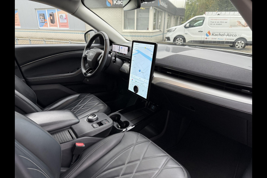 Ford Mustang Mach-E RWD 75 kWh | Trekhaak | Navi | Camera | B&O Sound | Ford Mustang Mach-E RWD 75 kWh | Trekhaak | Navi | Camera | B&O Sound |