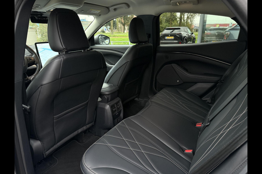 Ford Mustang Mach-E RWD 75 kWh | Trekhaak | Navi | Camera | B&O Sound | Ford Mustang Mach-E RWD 75 kWh | Trekhaak | Navi | Camera | B&O Sound |