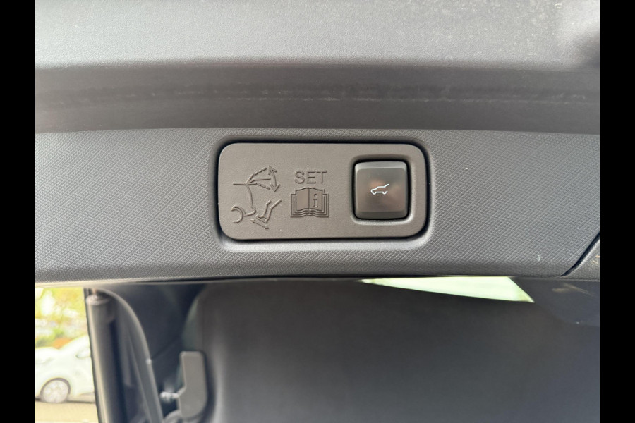 Ford Mustang Mach-E RWD 75 kWh | Trekhaak | Navi | Camera | B&O Sound | Ford Mustang Mach-E RWD 75 kWh | Trekhaak | Navi | Camera | B&O Sound |