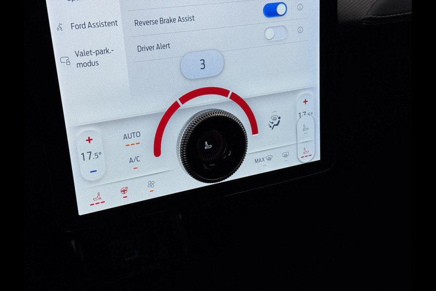 Ford Mustang Mach-E RWD 75 kWh | Trekhaak | Navi | Camera | B&O Sound | Ford Mustang Mach-E RWD 75 kWh | Trekhaak | Navi | Camera | B&O Sound |