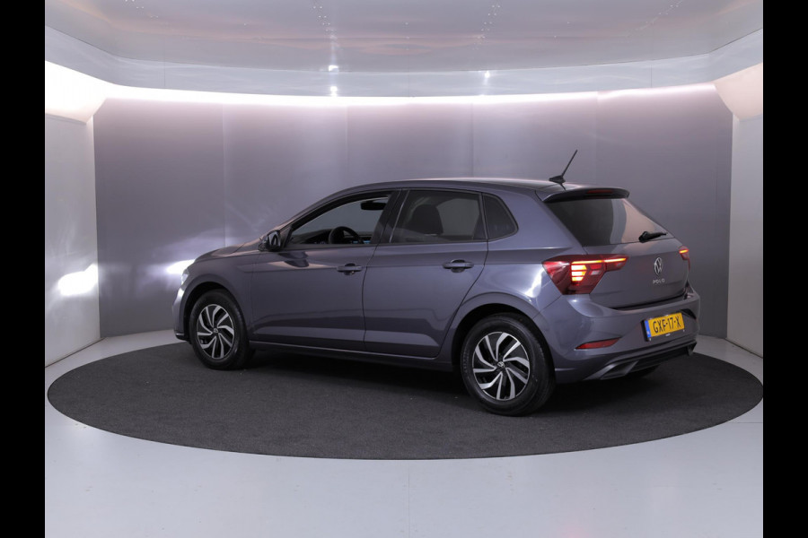 Volkswagen Polo 1.0 TSI Life Edition 95 pk | Verlengde garantie | Navigatie via App | Parkeersensoren achter | Achteruitrijcamera | Autom. airco | Adaptieve cruise control | Volkswagen Polo 1.0 TSI Life Edition 95 pk | Verlengde garantie | Navigatie via App | Parkeersensoren achter | Achteruitrijcamera | Autom. airco | Adaptieve cruise control |