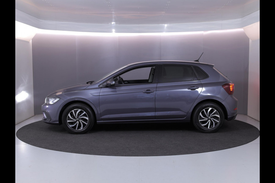 Volkswagen Polo 1.0 TSI Life Edition 95 pk | Verlengde garantie | Navigatie via App | Parkeersensoren achter | Achteruitrijcamera | Autom. airco | Adaptieve cruise control | Volkswagen Polo 1.0 TSI Life Edition 95 pk | Verlengde garantie | Navigatie via App | Parkeersensoren achter | Achteruitrijcamera | Autom. airco | Adaptieve cruise control |