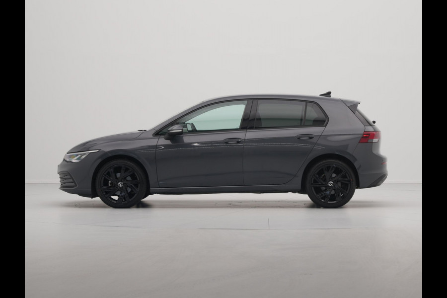 Volkswagen Golf 1.5 TSI 130pk first Navigatie Stoelverwarming Acc 18'' velgen 211 Volkswagen Golf 1.5 TSI 130pk first Navigatie Stoelverwarming Acc 18'' velgen 211