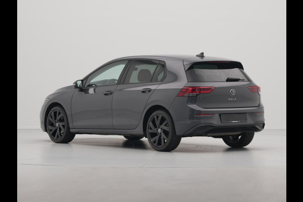 Volkswagen Golf 1.5 TSI 130pk first Navigatie Stoelverwarming Acc 18'' velgen 211 Volkswagen Golf 1.5 TSI 130pk first Navigatie Stoelverwarming Acc 18'' velgen 211