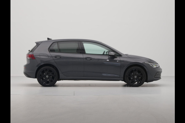 Volkswagen Golf 1.5 TSI 130pk first Navigatie Stoelverwarming Acc 18'' velgen 211 Volkswagen Golf 1.5 TSI 130pk first Navigatie Stoelverwarming Acc 18'' velgen 211