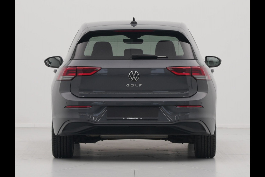 Volkswagen Golf 1.5 TSI 130pk first Navigatie Stoelverwarming Acc 18'' velgen 211 Volkswagen Golf 1.5 TSI 130pk first Navigatie Stoelverwarming Acc 18'' velgen 211