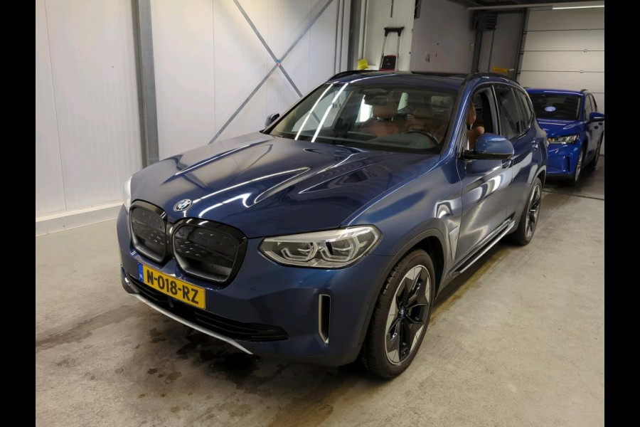 BMW iX3 High Executive 80 kWh | Trekhaak | Panorama | Leder | Navi | 360 Camera | BMW iX3 High Executive 80 kWh | Trekhaak | Panorama | Leder | Navi | 360 Camera |
