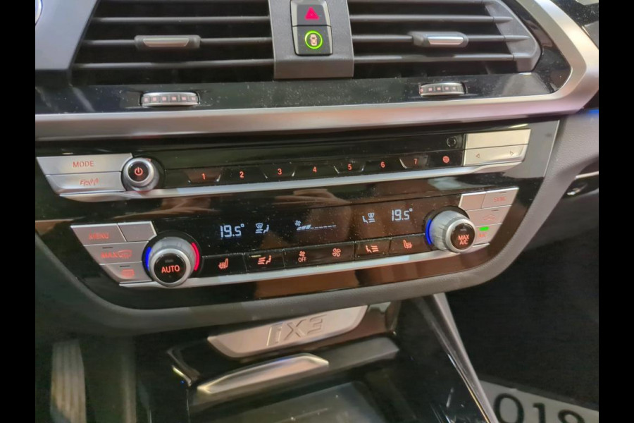 BMW iX3 High Executive 80 kWh | Trekhaak | Panorama | Leder | Navi | 360 Camera | BMW iX3 High Executive 80 kWh | Trekhaak | Panorama | Leder | Navi | 360 Camera |