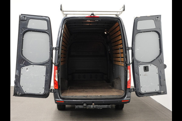 Mercedes-Benz Sprinter 311 1.9 CDI L3H2 Automaat Airco Navi Imperiaal Cruise Trekhaak Mercedes-Benz Sprinter 311 1.9 CDI L3H2 Automaat Airco Navi Imperiaal Cruise Trekhaak