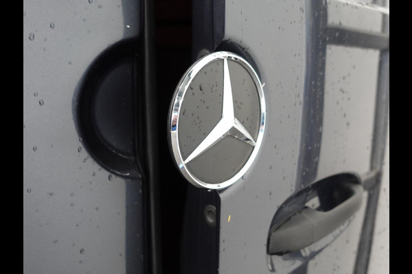 Mercedes-Benz Sprinter 311 1.9 CDI L3H2 Automaat Airco Navi Imperiaal Cruise Trekhaak Mercedes-Benz Sprinter 311 1.9 CDI L3H2 Automaat Airco Navi Imperiaal Cruise Trekhaak