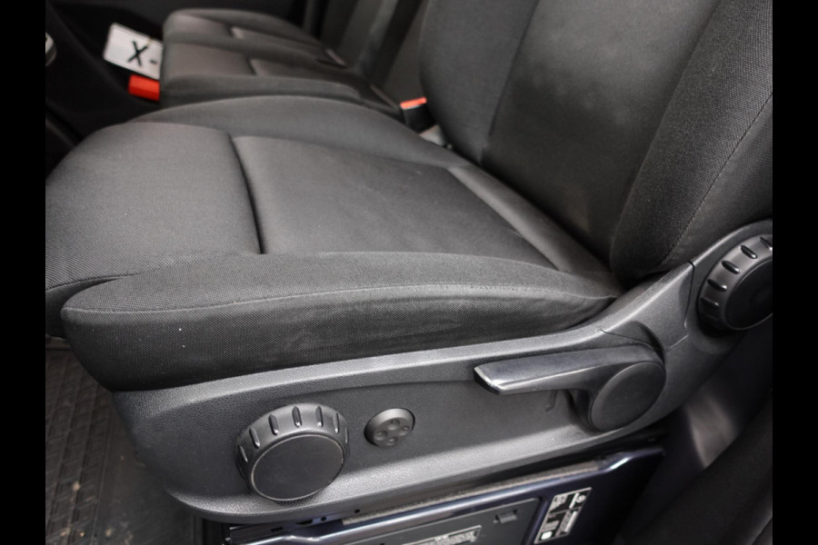 Mercedes-Benz Sprinter 311 1.9 CDI L3H2 Automaat Airco Navi Imperiaal Cruise Trekhaak Mercedes-Benz Sprinter 311 1.9 CDI L3H2 Automaat Airco Navi Imperiaal Cruise Trekhaak