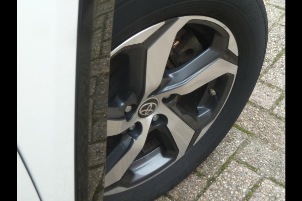 Toyota RAV4 2.5 Plug-in Hybrid AWD|Stoel/Stuurverwarming|ELektrische-stoel|LED|Adaptive-Cruise|Afn.Trekhaak|Blindspot