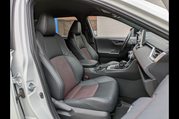 Toyota RAV4 2.5 Plug-in Hybrid AWD|Stoel/Stuurverwarming|ELektrische-stoel|LED|Adaptive-Cruise|Afn.Trekhaak|Blindspot