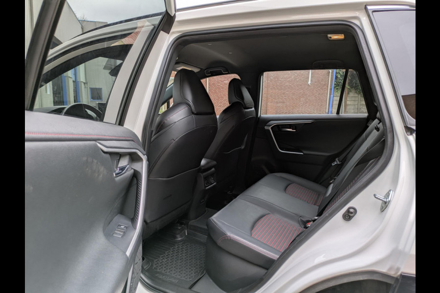 Toyota RAV4 2.5 Plug-in Hybrid AWD|Stoel/Stuurverwarming|ELektrische-stoel|LED|Adaptive-Cruise|Afn.Trekhaak|Blindspot