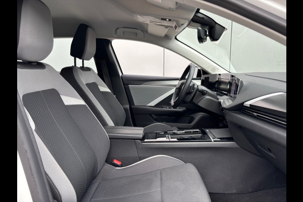 Opel Astra 1.6 Hybrid Edition Carplay Opel Astra 1.6 Hybrid Edition Carplay