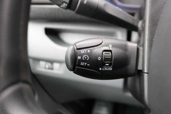 Opel Vivaro-e L3 H1 Edition 50 kWh Opel Vivaro-e L3 H1 Edition 50 kWh