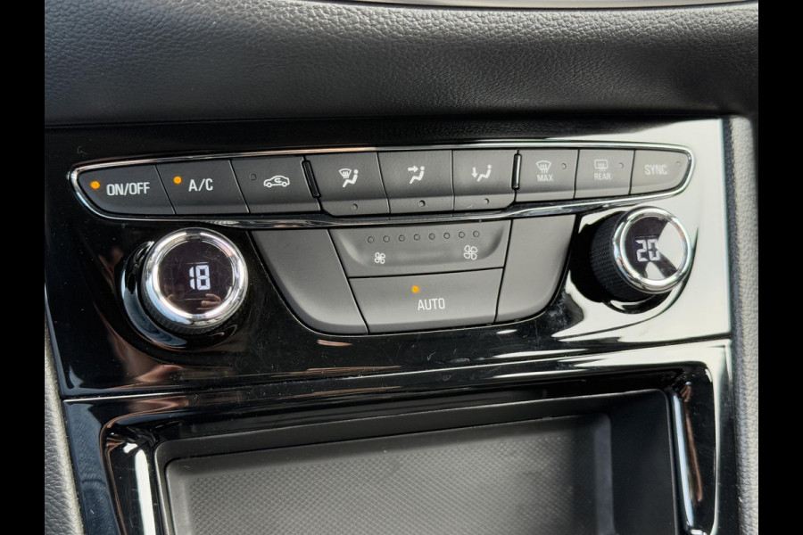 Opel Astra 1.2 Blitz Elegance 1e Eigenaar,Navi,Camera,131pk,Clima,Cruise,Lm velgen,6 Bak,Pdc V+A,Apk tot 08-2027