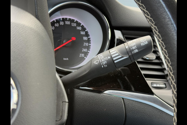 Opel Astra 1.2 Blitz Elegance 1e Eigenaar,Navi,Camera,131pk,Clima,Cruise,Lm velgen,6 Bak,Pdc V+A,Apk tot 08-2027