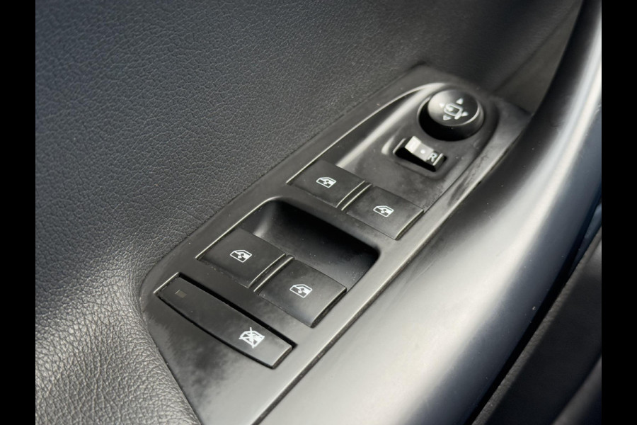 Opel Astra 1.2 Blitz Elegance 1e Eigenaar,Navi,Camera,131pk,Clima,Cruise,Lm velgen,6 Bak,Pdc V+A,Apk tot 08-2027