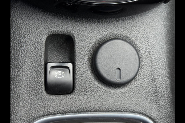 Opel Astra 1.2 Blitz Elegance 1e Eigenaar,Navi,Camera,131pk,Clima,Cruise,Lm velgen,6 Bak,Pdc V+A,Apk tot 08-2027